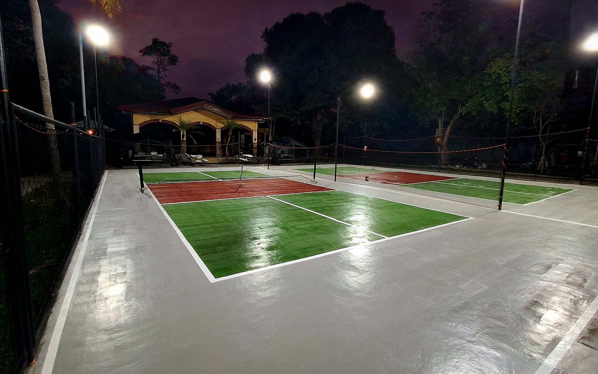 SMASH & RALLY COURTS header